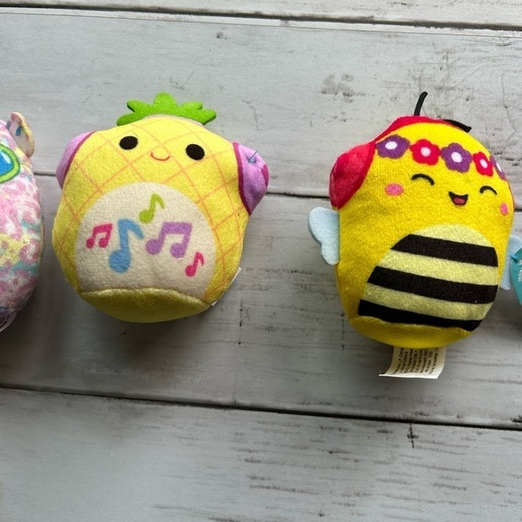 Set of 4 squishmallows - Picture 3 of 12